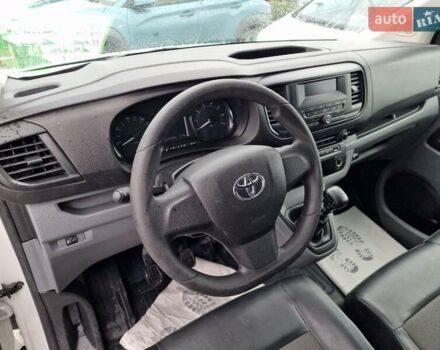 Білий Тойота Proace, об'ємом двигуна 1.5 л та пробігом 275 тис. км за 13300 $, фото 19 на Automoto.ua