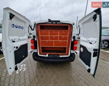 Білий Тойота Proace, об'ємом двигуна 1.5 л та пробігом 275 тис. км за 13300 $, фото 30 на Automoto.ua
