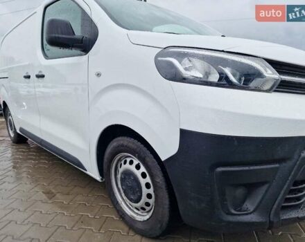 Білий Тойота Proace, об'ємом двигуна 1.5 л та пробігом 275 тис. км за 13300 $, фото 5 на Automoto.ua