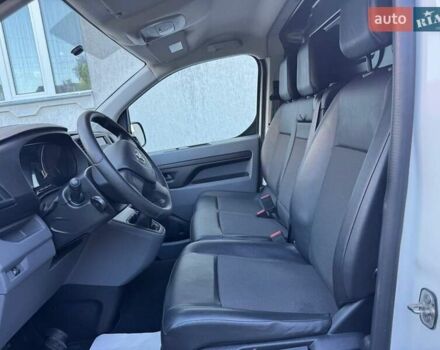 Білий Тойота Proace, об'ємом двигуна 2 л та пробігом 202 тис. км за 16700 $, фото 12 на Automoto.ua