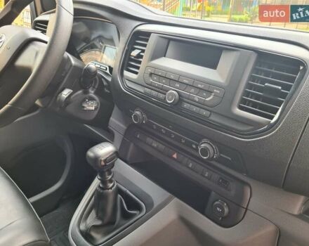 Белый Тойота Proace, объемом двигателя 2 л и пробегом 207 тыс. км за 16700 $, фото 13 на Automoto.ua