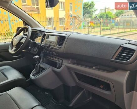 Белый Тойота Proace, объемом двигателя 2 л и пробегом 207 тыс. км за 16700 $, фото 7 на Automoto.ua