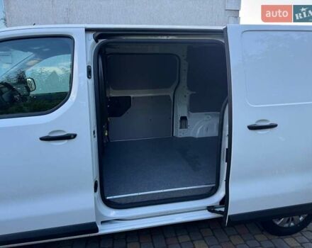 Білий Тойота Proace, об'ємом двигуна 2 л та пробігом 202 тис. км за 16700 $, фото 13 на Automoto.ua