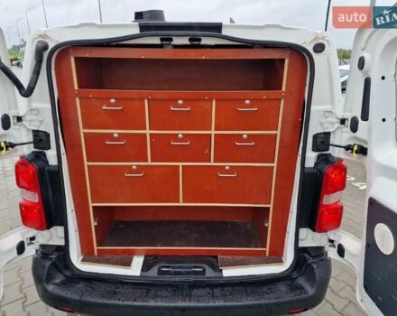 Білий Тойота Proace, об'ємом двигуна 1.5 л та пробігом 275 тис. км за 13300 $, фото 31 на Automoto.ua