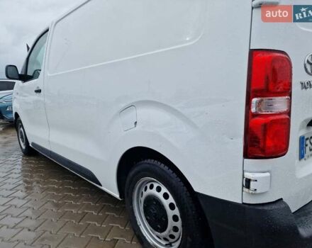 Білий Тойота Proace, об'ємом двигуна 1.5 л та пробігом 275 тис. км за 13300 $, фото 12 на Automoto.ua