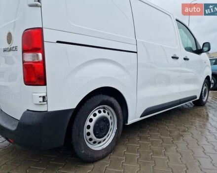 Білий Тойота Proace, об'ємом двигуна 1.5 л та пробігом 275 тис. км за 13300 $, фото 8 на Automoto.ua