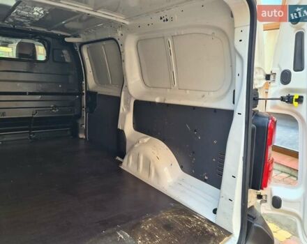 Белый Тойота Proace, объемом двигателя 2 л и пробегом 207 тыс. км за 16700 $, фото 26 на Automoto.ua