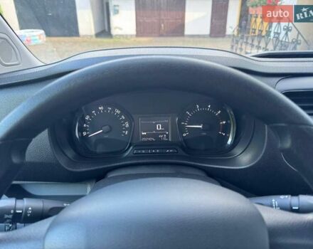 Білий Тойота Proace, об'ємом двигуна 2 л та пробігом 202 тис. км за 16700 $, фото 24 на Automoto.ua