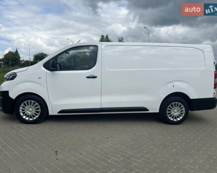 Белый Тойота Proace, объемом двигателя 2 л и пробегом 65 тыс. км за 18999 $, фото 5 на Automoto.ua