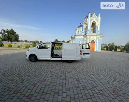 Білий Тойота Proace, об'ємом двигуна 0 л та пробігом 77 тис. км за 40000 $, фото 21 на Automoto.ua