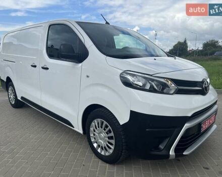 Белый Тойота Proace, объемом двигателя 2 л и пробегом 65 тыс. км за 18999 $, фото 4 на Automoto.ua