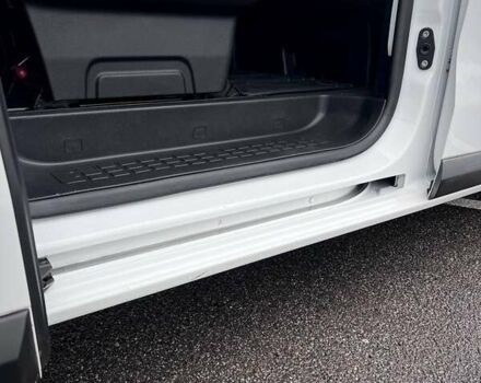 Белый Тойота Proace, объемом двигателя 1.5 л и пробегом 47 тыс. км за 32200 $, фото 32 на Automoto.ua