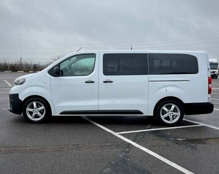Белый Тойота Proace, объемом двигателя 1.5 л и пробегом 47 тыс. км за 32200 $, фото 5 на Automoto.ua