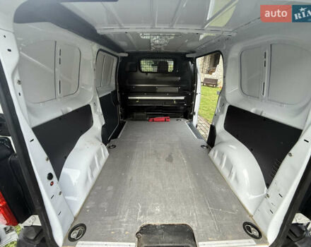 Белый Тойота Proace, объемом двигателя 2 л и пробегом 92 тыс. км за 22200 $, фото 15 на Automoto.ua
