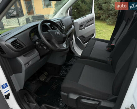 Белый Тойота Proace, объемом двигателя 2 л и пробегом 92 тыс. км за 22200 $, фото 17 на Automoto.ua