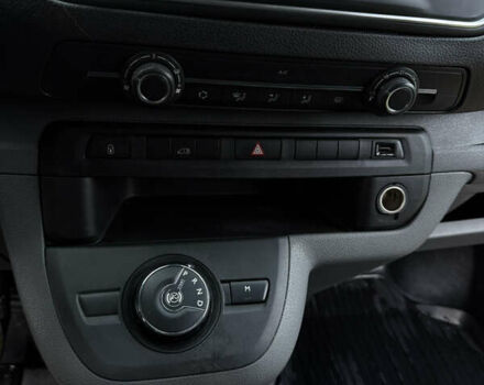 Белый Тойота Proace, объемом двигателя 2 л и пробегом 92 тыс. км за 22200 $, фото 18 на Automoto.ua