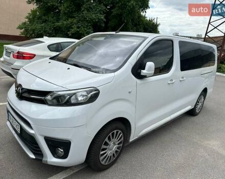 Белый Тойота Proace, объемом двигателя 2 л и пробегом 31 тыс. км за 34500 $, фото 2 на Automoto.ua