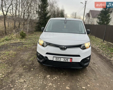 Белый Тойота Proace, объемом двигателя 1.5 л и пробегом 13 тыс. км за 15900 $, фото 1 на Automoto.ua