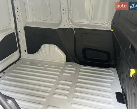 Белый Тойота Proace, объемом двигателя 1.5 л и пробегом 13 тыс. км за 15900 $, фото 12 на Automoto.ua