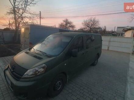 Білий Тойота Proace, об'ємом двигуна 2 л та пробігом 250 тис. км за 9000 $, фото 1 на Automoto.ua