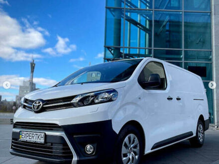 Тойота Proace 2017 у Знаменке на Automoto.ua Білий Тойота Proace, об'ємом двигуна 2 л та пробігом 355 тис. км за 13975 $, фото 1 на Automoto.ua