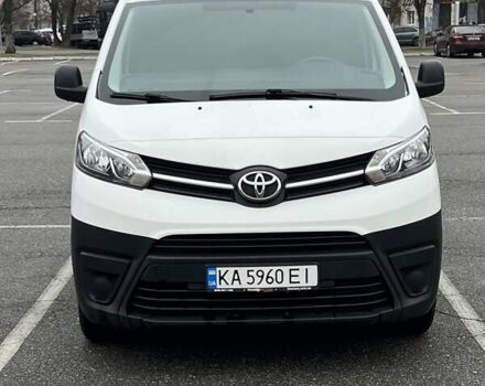 Белый Тойота Proace, объемом двигателя 1.6 л и пробегом 186 тыс. км за 13000 $, фото 1 на Automoto.ua