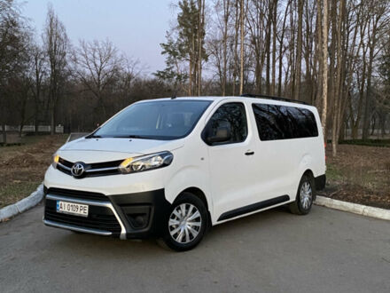 Білий Тойота Proace, об'ємом двигуна 2 л та пробігом 178 тис. км за 16500 $, фото 1 на Automoto.ua
