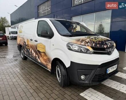 Белый Тойота Proace, объемом двигателя 2 л и пробегом 250 тыс. км за 16999 $, фото 1 на Automoto.ua