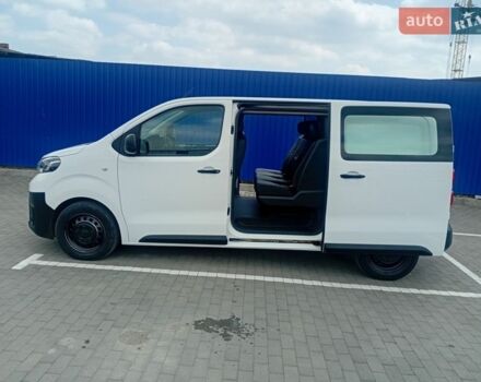 Белый Тойота Proace, объемом двигателя 2 л и пробегом 231 тыс. км за 17000 $, фото 1 на Automoto.ua