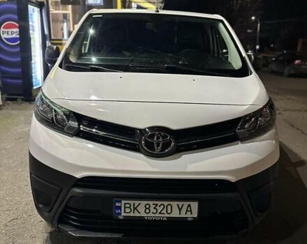 Белый Тойота Proace, объемом двигателя 0 л и пробегом 30 тыс. км за 16950 $, фото 1 на Automoto.ua