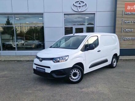 Білий Тойота Proace, об'ємом двигуна 1.5 л та пробігом 37 тис. км за 18159 $, фото 1 на Automoto.ua