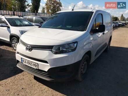 Белый Тойота Proace, объемом двигателя 1.6 л и пробегом 35 тыс. км за 18999 $, фото 1 на Automoto.ua