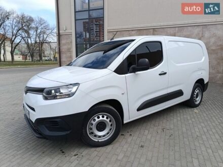 Белый Тойота Proace, объемом двигателя 1.56 л и пробегом 36 тыс. км за 18999 $, фото 1 на Automoto.ua