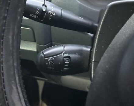 Чорний Тойота Proace, об'ємом двигуна 2.08 л та пробігом 499 тис. км за 11800 $, фото 31 на Automoto.ua