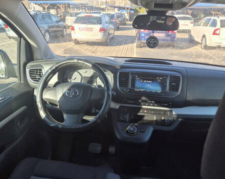 Черный Тойота Proace, объемом двигателя 2 л и пробегом 307 тыс. км за 27700 $, фото 8 на Automoto.ua
