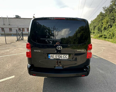 Чорний Тойота Proace, об'ємом двигуна 2 л та пробігом 111 тис. км за 39000 $, фото 4 на Automoto.ua