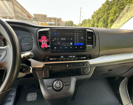 Чорний Тойота Proace, об'ємом двигуна 2 л та пробігом 111 тис. км за 39000 $, фото 8 на Automoto.ua