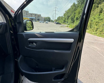 Чорний Тойота Proace, об'ємом двигуна 2 л та пробігом 111 тис. км за 39000 $, фото 13 на Automoto.ua