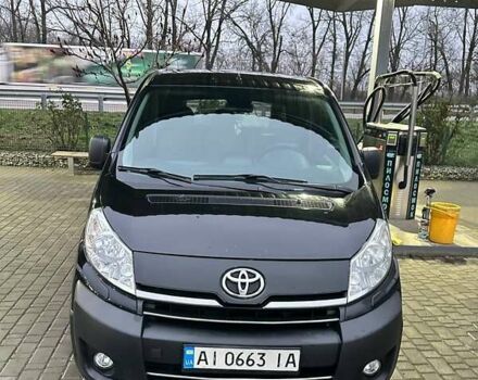 Черный Тойота Proace, объемом двигателя 2.08 л и пробегом 499 тыс. км за 11800 $, фото 1 на Automoto.ua