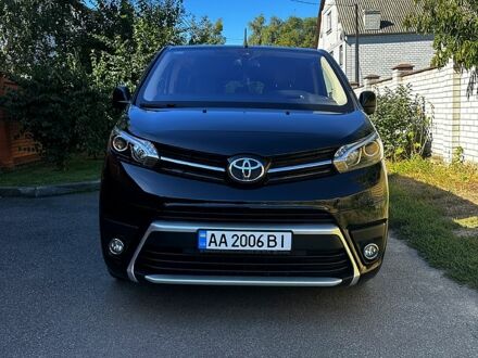 Черный Тойота Proace, объемом двигателя 2 л и пробегом 63 тыс. км за 29999 $, фото 1 на Automoto.ua
