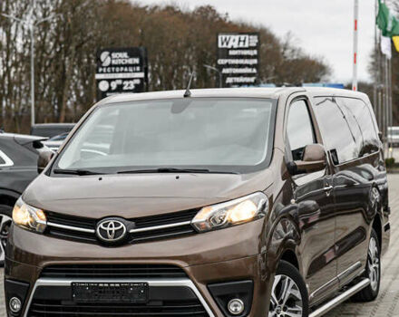Коричневий Тойота Proace, об'ємом двигуна 2 л та пробігом 123 тис. км за 22800 $, фото 6 на Automoto.ua
