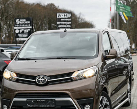Коричневий Тойота Proace, об'ємом двигуна 2 л та пробігом 123 тис. км за 22800 $, фото 3 на Automoto.ua