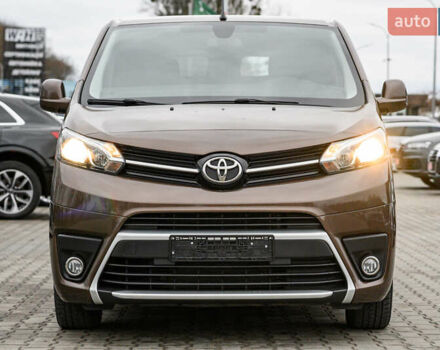 Коричневий Тойота Proace, об'ємом двигуна 2 л та пробігом 123 тис. км за 22800 $, фото 16 на Automoto.ua