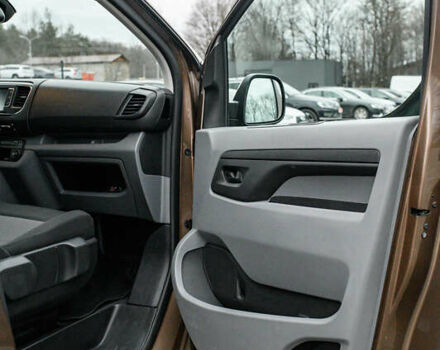 Коричневий Тойота Proace, об'ємом двигуна 2 л та пробігом 123 тис. км за 22800 $, фото 28 на Automoto.ua