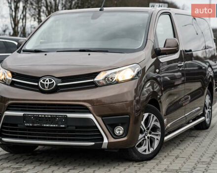 Коричневий Тойота Proace, об'ємом двигуна 2 л та пробігом 123 тис. км за 22800 $, фото 2 на Automoto.ua