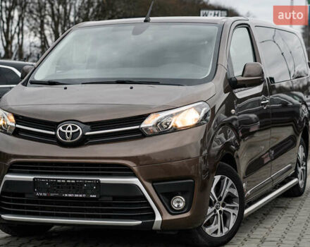 Коричневий Тойота Proace, об'ємом двигуна 2 л та пробігом 123 тис. км за 22800 $, фото 1 на Automoto.ua