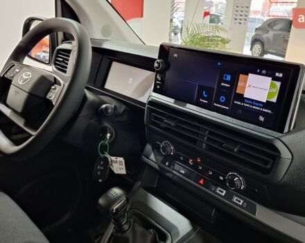 Тойота Proace, об'ємом двигуна 2 л та пробігом 0 тис. км за 37278 $, фото 11 на Automoto.ua