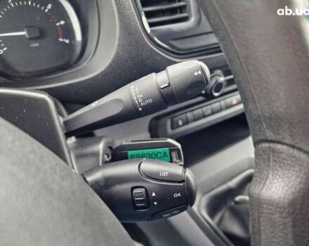 Тойота Proace, объемом двигателя 1.5 л и пробегом 275 тыс. км за 13300 $, фото 23 на Automoto.ua