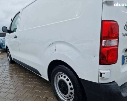 Тойота Proace, объемом двигателя 1.5 л и пробегом 275 тыс. км за 13300 $, фото 12 на Automoto.ua