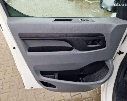 Тойота Proace, объемом двигателя 1.5 л и пробегом 275 тыс. км за 13300 $, фото 16 на Automoto.ua